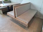 Online Veiling: Houten bank incl. kussen - 134x114x90 cm, Gebruikt