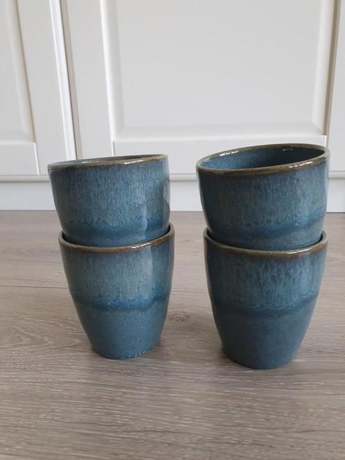 HEMA 4 mokjes (240ml) Porto reactief glazuur blauw mok, Huis en Inrichting, Keuken | Servies, Zo goed als nieuw, Kop(pen) en/of Schotel(s)