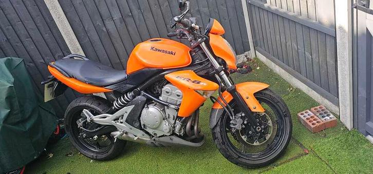 Kawasaki ER6N met zaterdagje werk, 23000km staat 3 jaar stil, Motoren, Motoren | Kawasaki, Particulier, Naked bike, 2 cilinders