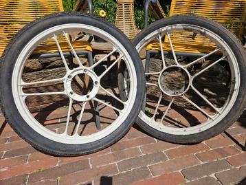 Originele 17" puch maxi velgen beschikbaar voor biedingen