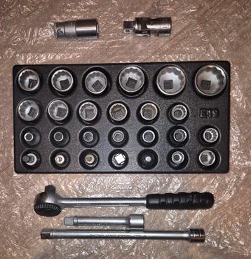 GEDORE + inlay E19 doppenset 12 kant komplete set + kniestuk beschikbaar voor biedingen