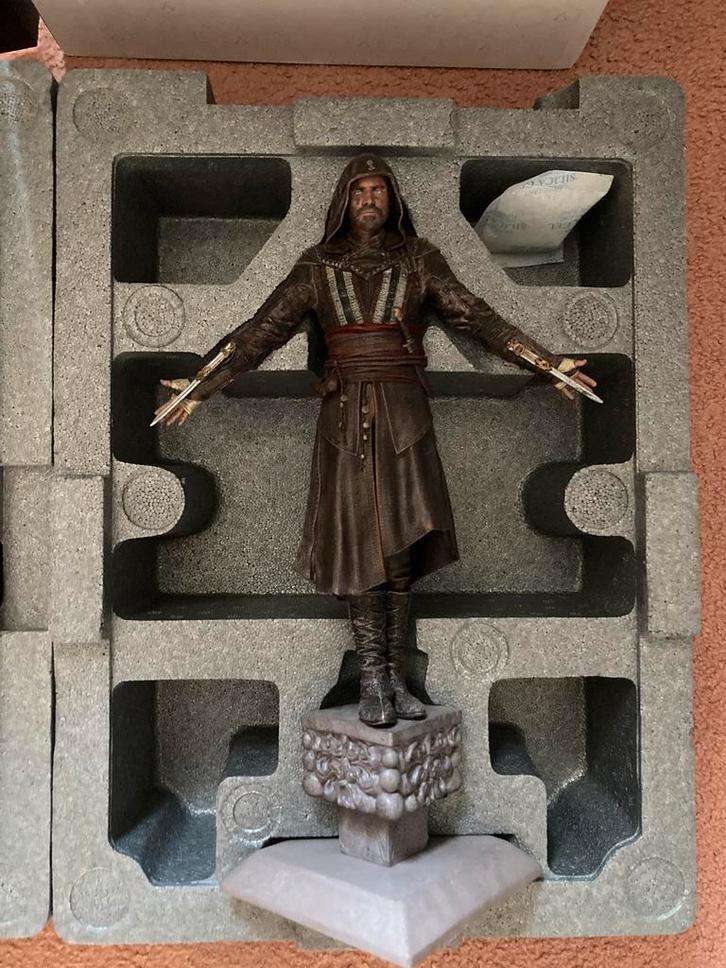 Assassin's Creed movie statue, Verzamelen, Overige Verzamelen, Zo goed als nieuw, Ophalen of Verzenden