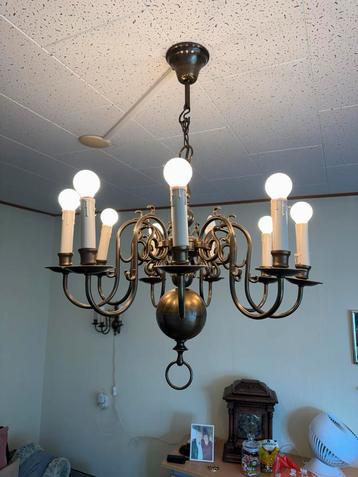 Antieke messing kroonluchter + wandlamp – 60+ jaar oud beschikbaar voor biedingen