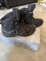 LOWA zwarte werkschoenen met Gore-tex, maat 42, 1 x gedragen, Ophalen of Verzenden, Zo goed als nieuw, Zwart, Werkschoenen
