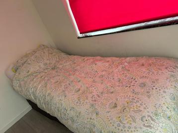 Double logeerbed beschikbaar voor biedingen