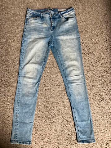 Cars jeans 30x30 beschikbaar voor biedingen