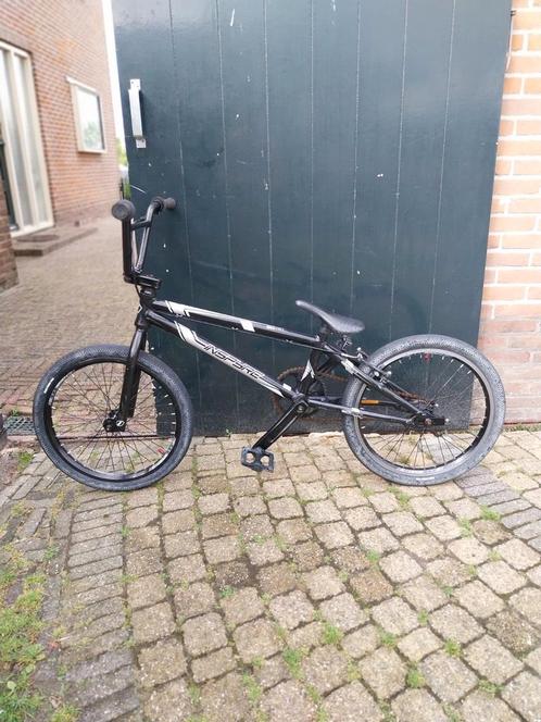 Race bmx mag ruilen tegen een dirtjumper, Fietsen en Brommers, Fietsen | Crossfietsen en BMX, Zo goed als nieuw, Aluminium, Ophalen of Verzenden