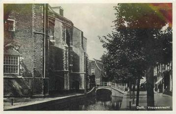 (300-428-047) Delft Vrouwenrecht beschikbaar voor biedingen