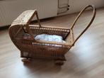 Vintage poppenwagen,  75 jaar oud. Inclusief pop!, Kinderen en Baby's, Speelgoed | Poppen, Ophalen, Gebruikt, Babypop