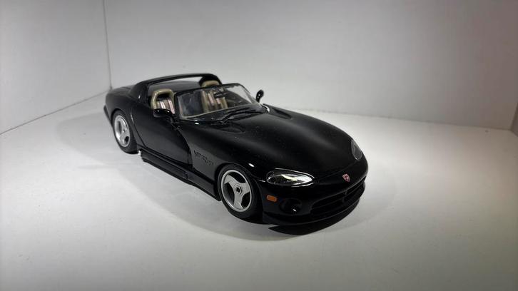 Dodge viper r/t black Bburago 1.18, Hobby en Vrije tijd, Modelauto's | 1:18, Zo goed als nieuw, Bburago, Ophalen of Verzenden