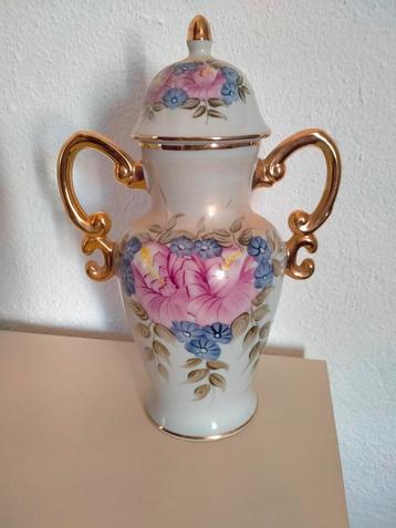 Vintage Portugese Vaas met Deksel beschikbaar voor biedingen