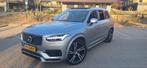 Volvo XC90 T8Tw|R-Des|360°|Standk|Luchtv|Hud|Pano|7p|22"|Vir, Auto's, Volvo, USB, 1969 cc, 320 pk, 7 stoelen