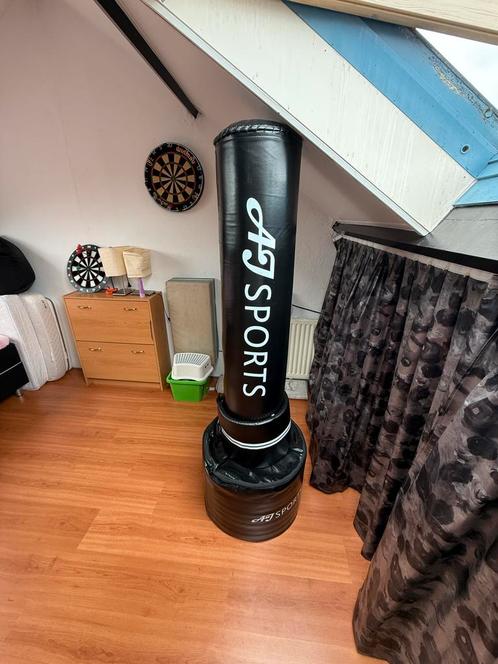 AJ Sports bokszak staand + Adidas boks handschoenen 16OZ, Sport en Fitness, Boksen, Nieuw, Bokszak, Ophalen