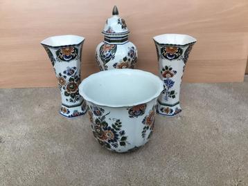 Delft polychroom Holland handwerk kaststel beschikbaar voor biedingen