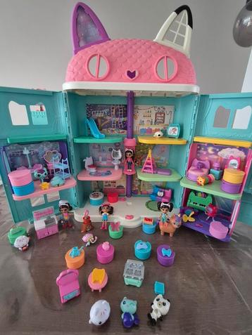 Gabby's Poppenhuis + 3 kamers! & extra's  beschikbaar voor biedingen