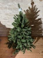 Realistische kerstboom 130cm – volle takken – showroom, Diversen, Ophalen, Zo goed als nieuw