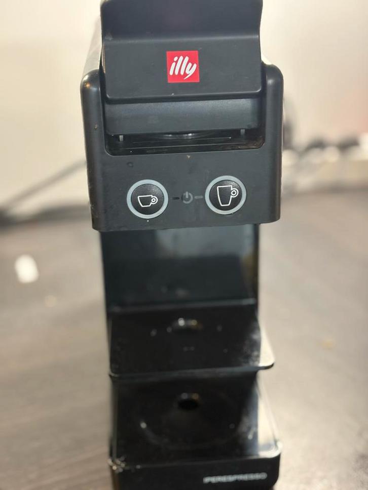 Illy Espresso Machine - Zo goed als nieuw!, Witgoed en Apparatuur, Koffiezetapparaten, Zo goed als nieuw, Koffiepads en cups, Espresso apparaat