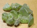 min. 15Kt ruwe edelstenen PERIDOOT (2), Verzamelen, Mineralen en Fossielen, Verzenden, Mineraal