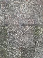 Gratis af te halen: Grindtegels 60x40 (ca. 150 stuks), Ophalen, Gebruikt, 10 m² of meer, Grind