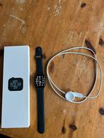 Apple Watch SE 2 - 40mm - Midnight - Sport band - M/L, Sieraden, Tassen en Uiterlijk, Smartwatches, Ophalen of Verzenden, Zo goed als nieuw