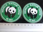 2x sticker wereld natuur fonds wwf logo panda beer, Verzamelen, Stickers, Verzenden, Zo goed als nieuw, Bedrijf of Vereniging