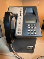 Oude wandtelefoon werkte op kwartjes!, Ophalen