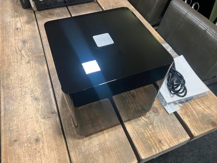 Rel T5x, Audio, Tv en Foto, Luidsprekers, Zo goed als nieuw, Subwoofer, 120 watt of meer, Overige merken, Ophalen