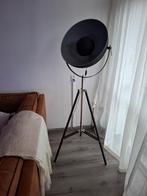Industriële vloerlamp met statief, Ophalen of Verzenden, Zo goed als nieuw, Metaal, 150 tot 200 cm