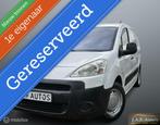 Peugeot Partner bestelbus HDI 1ste eigenaar nw apk Airco!, Gebruikt, 4 cilinders, Elektrische ramen, Bedrijf