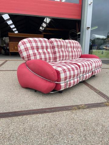 Vintage Italiaans design sofa from Adriano Piazzesi beschikbaar voor biedingen