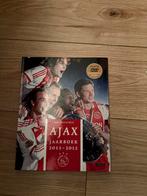 Ajax jaarboek 2011/2012 met dvd, Ophalen of Verzenden, Zo goed als nieuw, Ajax, Overige typen