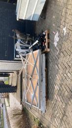 GRATIS: oud ijzer. staat aan de straat., Ophalen