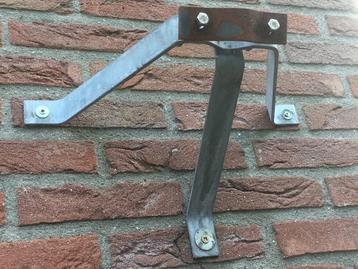 muurbeugel  beschikbaar voor biedingen