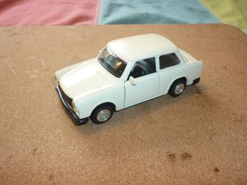 Retro vintage modelauto Trabant 601-s 1:24 auto nieuw staat beschikbaar voor biedingen