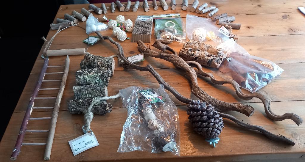 vogelkooi benodigdheden en speelgoed, Ophalen, Zo goed als nieuw, Kooi-accessoires