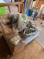 Pallet bevestigingsmateriaal - slagpluggen - ophangbeugels, Doe-het-zelf en Verbouw, Ophalen, Nieuw, 100 tot 250 mm