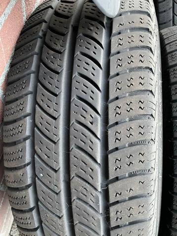 Mercedes Vito Stalen Velgen met Winterbanden 205/65 R16 beschikbaar voor biedingen