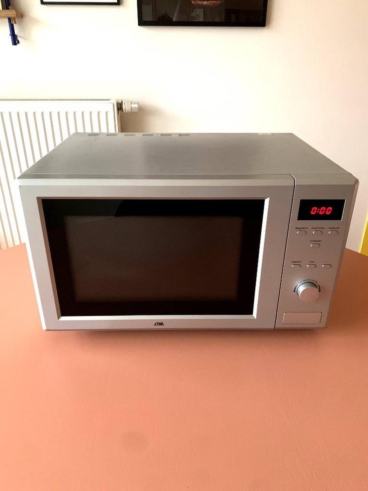 Combimagnetron Etna, Witgoed en Apparatuur, Magnetrons, Gebruikt, Vrijstaand, Combimagnetron, 45 tot 60 cm, Hete lucht, Draaiplateau