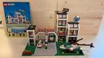 Vintage LEGO Politiebureau 6398 - Complete Set, Ophalen of Verzenden, Gebruikt, Complete set, Lego
