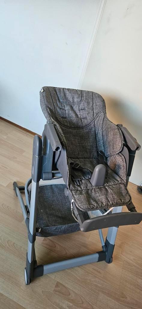 Hauck kinderstoel - verstelbaar, Kinderen en Baby's, Kinderstoelen, Gebruikt, Meegroeistoel, Aanschuifbaar, Afneembaar eetblad