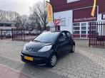 Peugeot 107 1.0 12V 68PK 3D, Gebruikt, Elektrische ramen, 4 stoelen, Origineel Nederlands