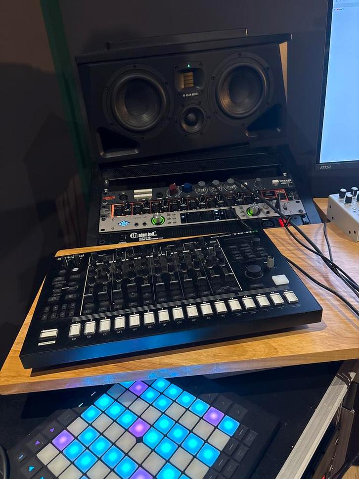 Roland TR-8S Rhythm Performer, Muziek en Instrumenten, Drumcomputers, Zo goed als nieuw, Roland, Ophalen of Verzenden