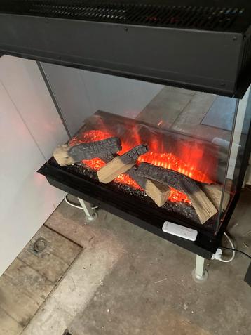 Elektrische 3 zijdige haard / Element 4 elite 80 H e  beschikbaar voor biedingen