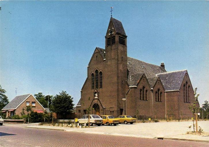 Etten [Gld.], R.K. Kerk - 1983 gelopen, Verzamelen, Ansichtkaarten | Nederland, Gelopen, Gelderland, Voor 1920, Ophalen of Verzenden