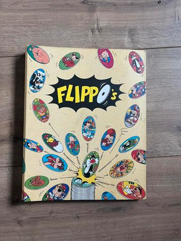 Flippo map niet compleet en diverse soorten losse flippos beschikbaar voor biedingen
