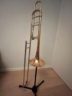 Holton TR160 Professional trombone, Muziek en Instrumenten, Blaasinstrumenten | Trombones, Gebruikt, Ophalen of Verzenden, Met koffer