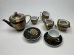 Chinees theeservies met goudverf., Ophalen