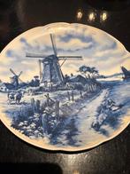 Delfts Blauw Bord met Molen en Landschap, Antiek en Kunst, Ophalen
