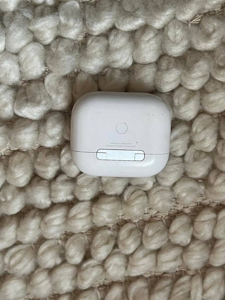 AirPods Case gen 3, Ophalen of Verzenden, Gebruikt, Opberg- of Beschermhoesje