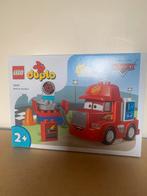 LEGO DUPLO 10417 Mack at the Race - Nieuw!, Ophalen of Verzenden, Nieuw, Complete set, Duplo